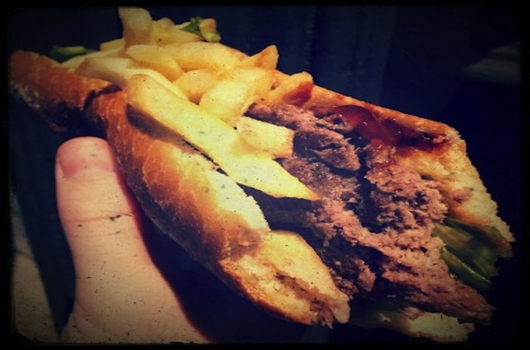 L'AMERICAIN, LE SANDWICH QUI FAIT DU BIEN 
